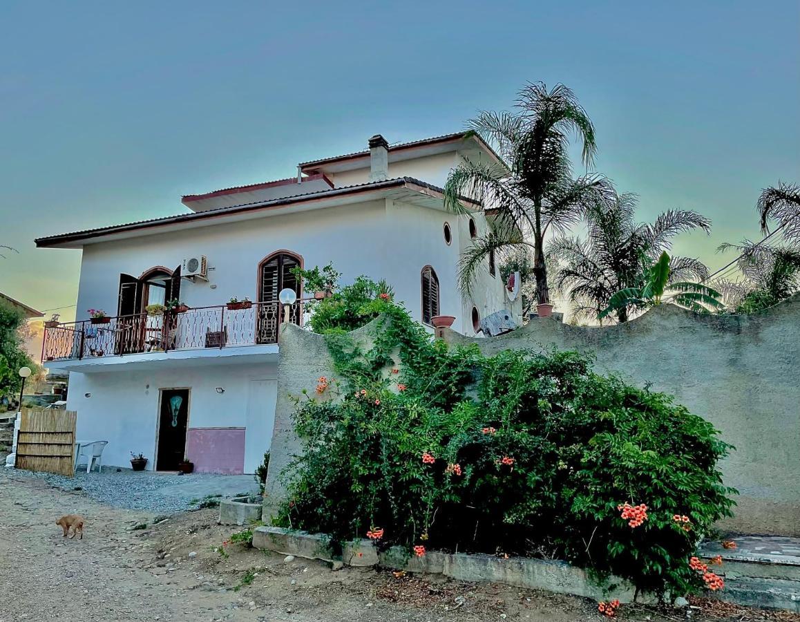 Ferienwohnung Monolocale Deluxe A 2,7 Km Dal Mare Per 2 Persone Siderno Exterior foto